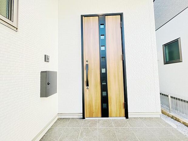 いつも気持ちよくご家族を迎えられる玄関です。