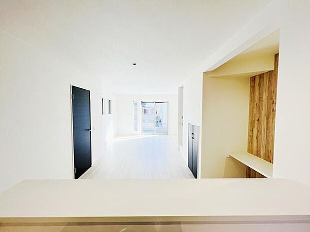 ご家族の温かい時間を演出するダイニングスペースです。