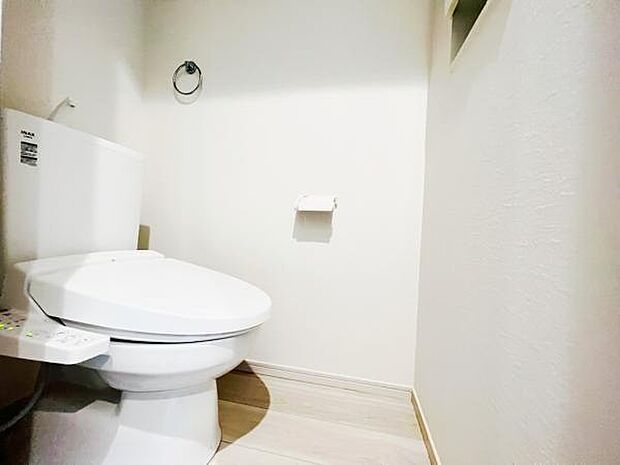 ほっと安らげるトイレ空間です。