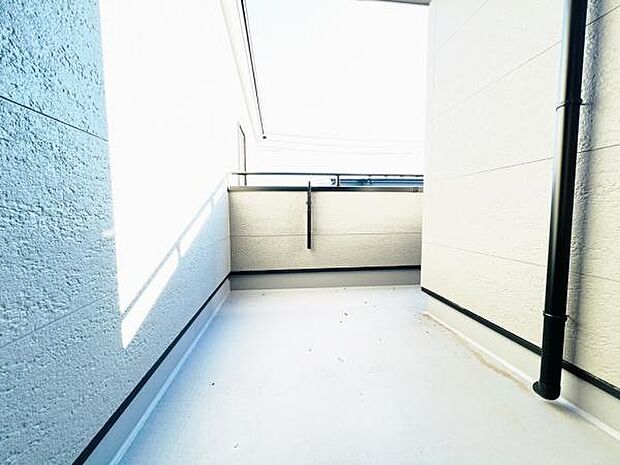 お洗濯ものを気持ち良く太陽の光で干せるのが嬉しいですね。