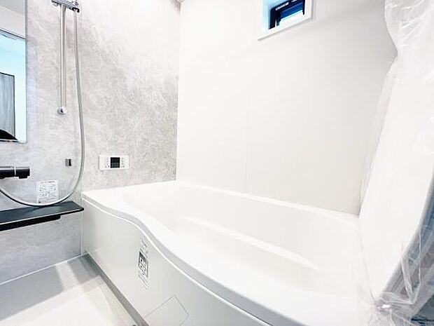 お風呂でほっとひといき。1日の疲れを癒しましょう。