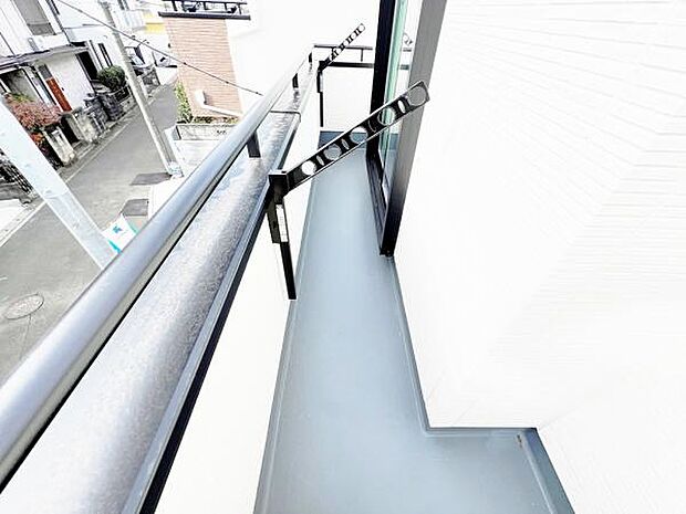 お洗濯ものを気持ち良く太陽の光で干せるのが嬉しいですね。