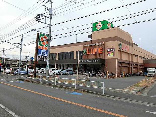 ライフ上鶴間店まで約510m（徒歩7分）