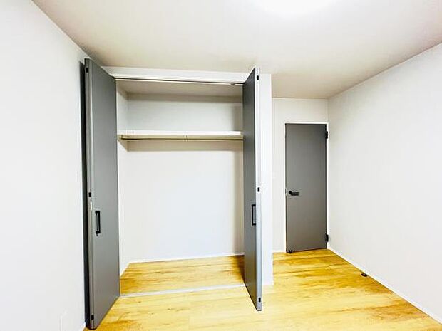 子供部屋や趣味の部屋など用途に合わせてお使いいただけます。