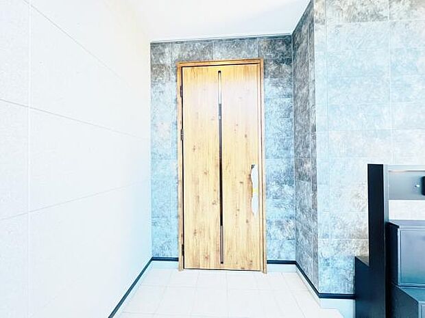 いつも気持ちよくご家族を迎えられる玄関です。