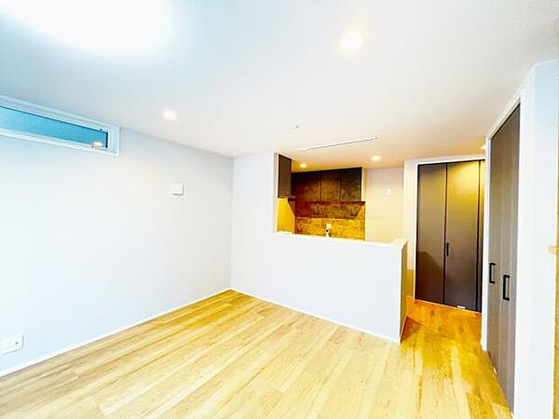 ご家族の温かい時間を演出するダイニングスペースです。