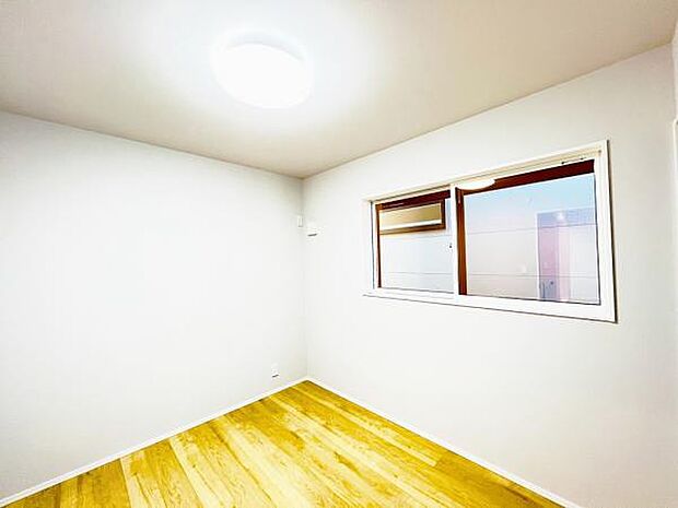 子供部屋にもちょうど良い大きさのお部屋です。