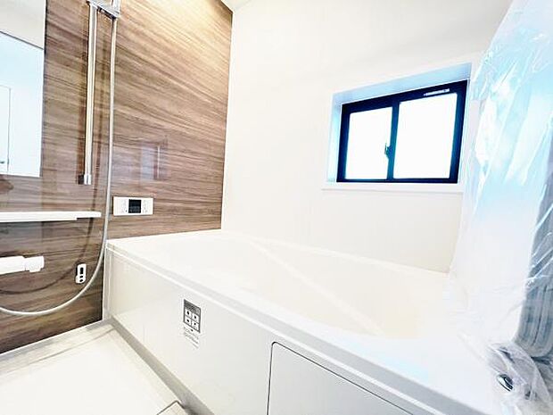 お風呂でほっとひといき。1日の疲れを癒しましょう。