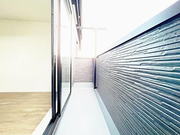 お洗濯ものを気持ち良く太陽の光で干せるのが嬉しいですね。