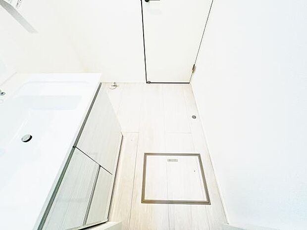 脱衣所は小さなお子様がいるご家庭にも重宝されます。