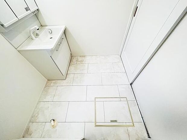 脱衣所は小さなお子様がいるご家庭にも重宝されます。