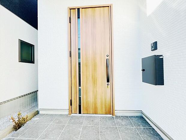 いつも気持ちよくご家族を迎えられる玄関です。