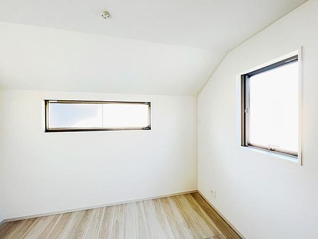 子供部屋にもちょうど良い大きさのお部屋です。