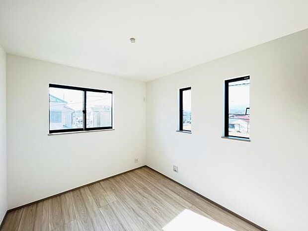 子供部屋にもちょうど良い大きさのお部屋です。