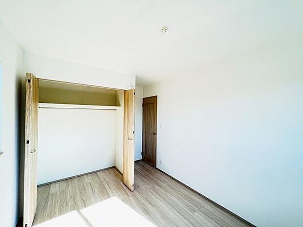 子供部屋や趣味の部屋など用途に合わせてお使いいただけます。