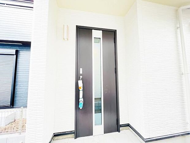 いつも気持ちよくご家族を迎えられる玄関です。