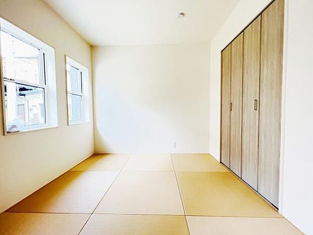 和室スペースです。畳のお部屋は寛げる空間ですね。