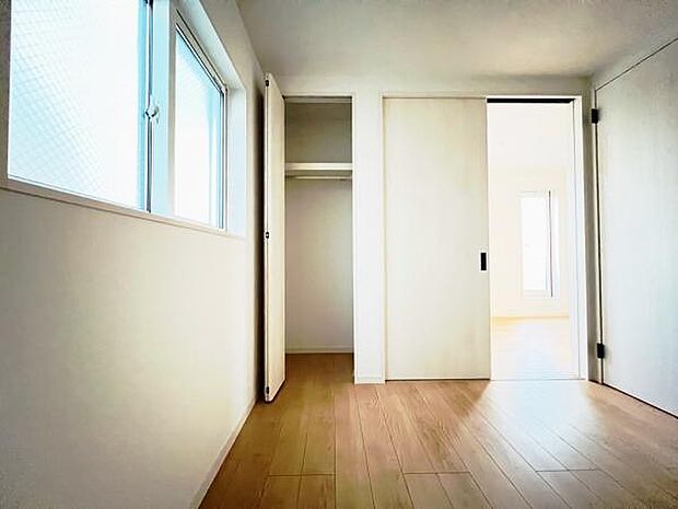 子供部屋や趣味の部屋など用途に合わせてお使いいただけます。