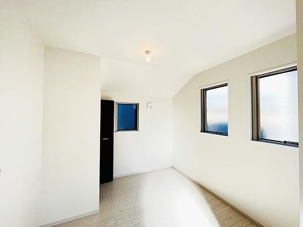 子供部屋にもちょうど良い大きさのお部屋です。