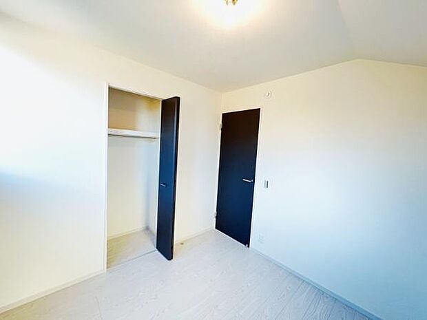 子供部屋や趣味の部屋など用途に合わせてお使いいただけます。