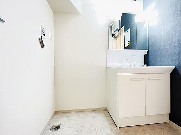 お天気を気にせずお洗濯ができ、室内干し可能です。