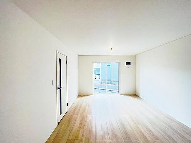 ご家族の温かい時間を演出するダイニングスペースです。