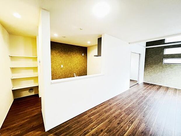 リビングダイニングになります。ご家族そろっての素敵な空間になりそうですね。