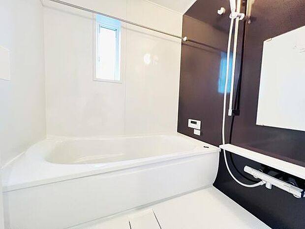 お風呂でほっとひといき。1日の疲れを癒しましょう。