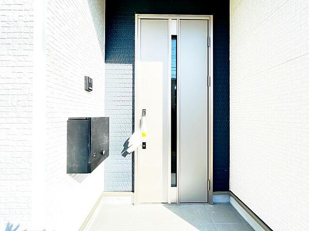 いつも気持ちよくご家族を迎えられる玄関です。