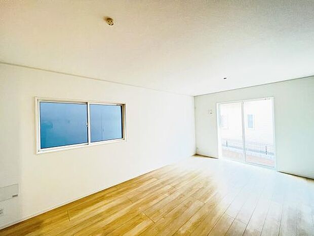 家族団らんの場所としてゆったりと居心地の良いリビングです。