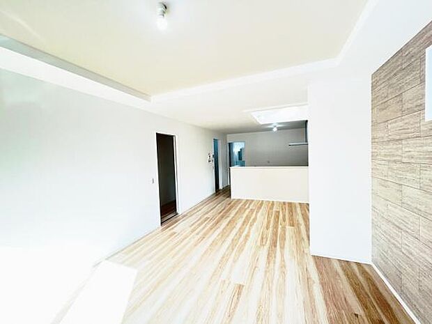 ご家族の温かい時間を演出するダイニングスペースです。