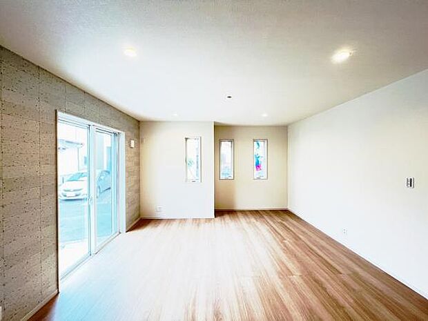 家族団らんの場所としてゆったりと居心地の良いリビングです。