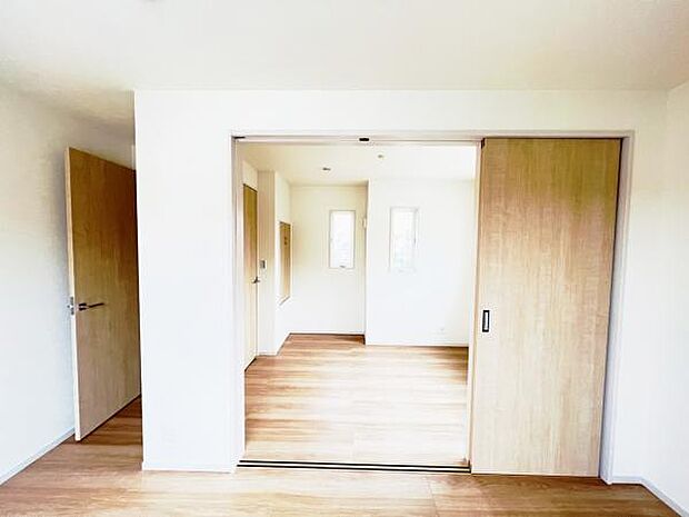 子供部屋や趣味の部屋など用途に合わせてお使いいただけます。