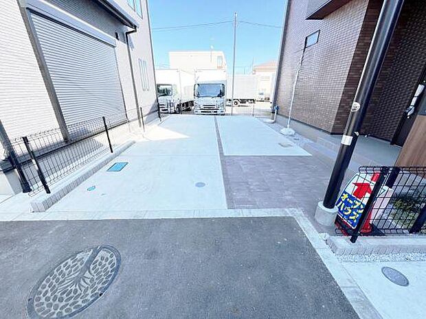 駐車場ももちろん完備しておりますのでお車所有の方にも心強いです。