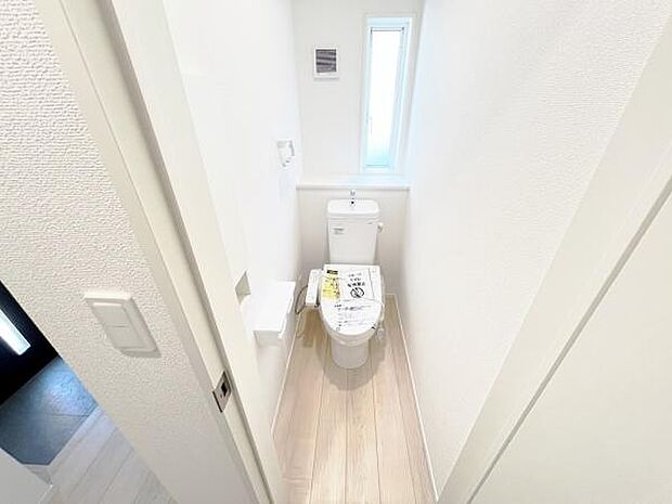 ほっと安らげるトイレ空間です。