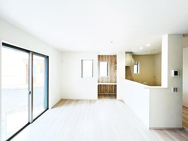 ご家族の温かい時間を演出するダイニングスペースです。