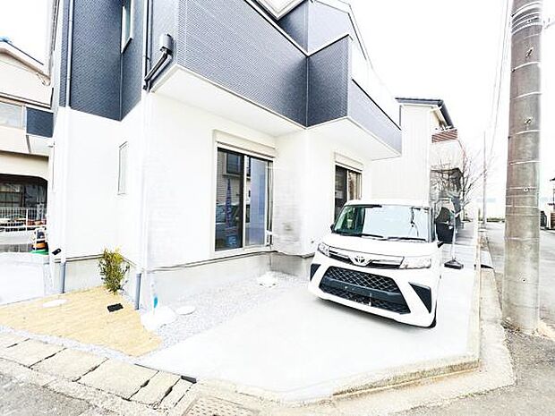 駐車場ももちろん完備しておりますのでお車所有の方にも心強いです。