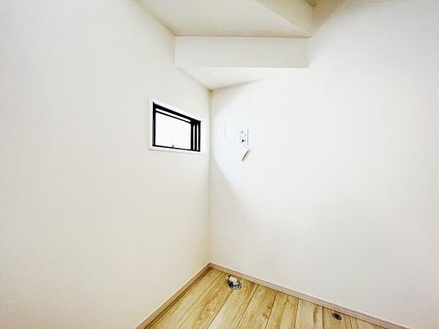 お天気を気にせずお洗濯ができ、室内干し可能です。