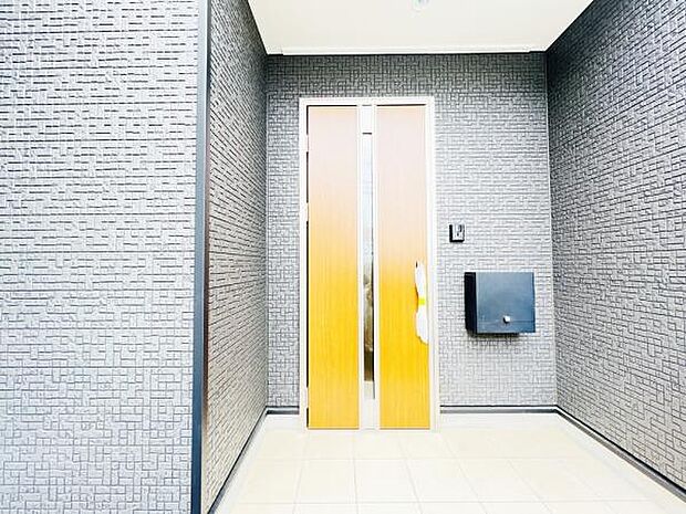 いつも気持ちよくご家族を迎えられる玄関です。