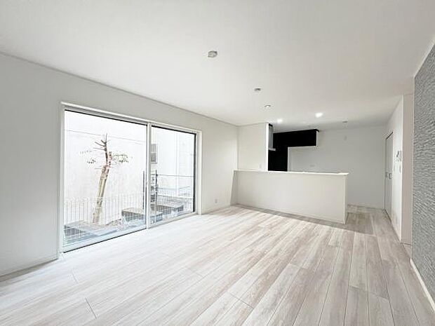 リビングダイニングになります。ご家族そろっての素敵な空間になりそうですね。