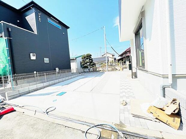 駐車場ももちろん完備しておりますのでお車所有の方にも心強いです。