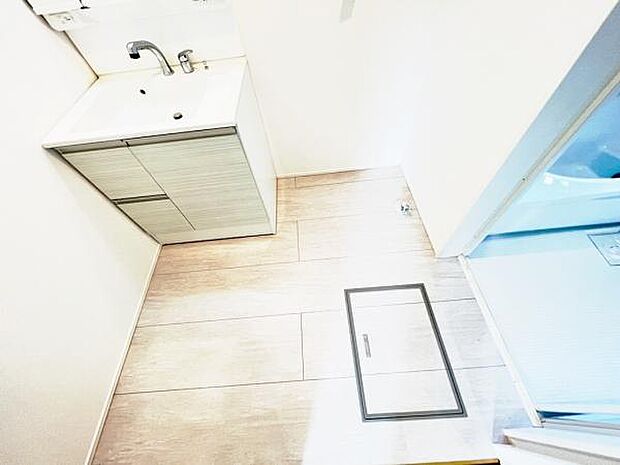 脱衣所は小さなお子様がいるご家庭にも重宝されます。