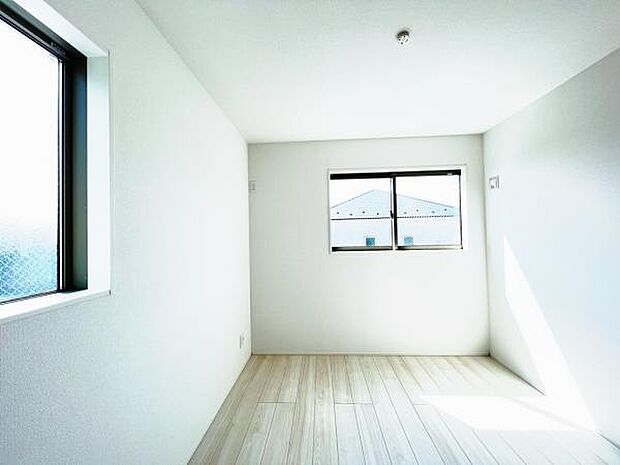 子供部屋にもちょうど良い大きさのお部屋です。