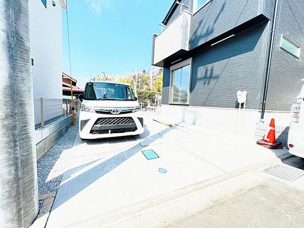 駐車場ももちろん完備しておりますのでお車所有の方にも心強いです。