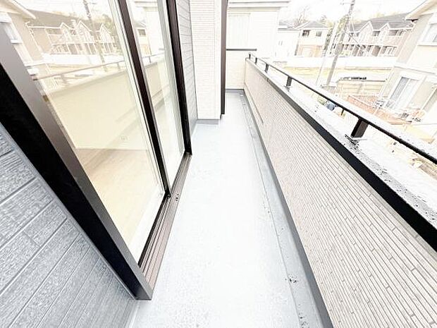 お洗濯ものを気持ち良く太陽の光で干せるのが嬉しいですね。