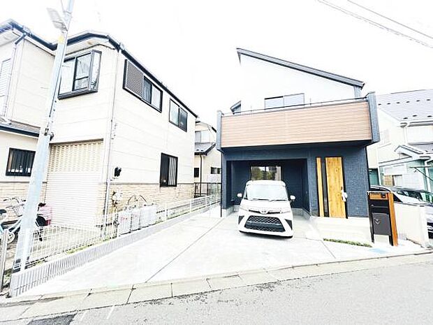 駐車場ももちろん完備しておりますのでお車所有の方にも心強いです。