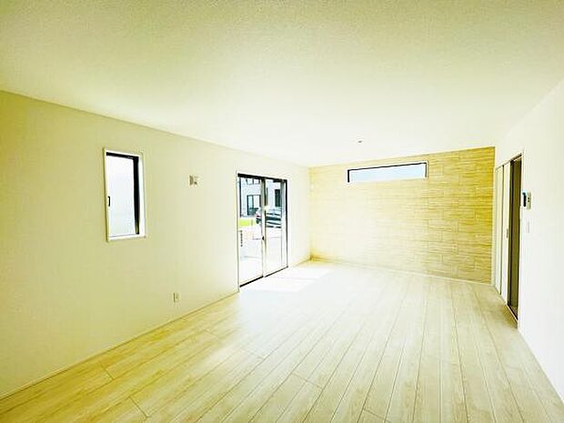 家族団らんの場所としてゆったりと居心地の良いリビングです。