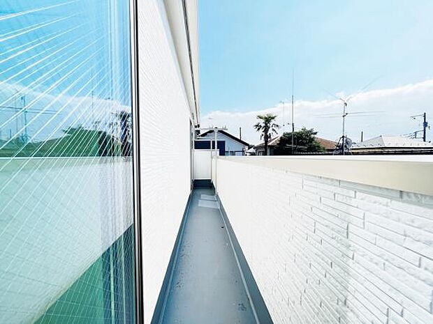 お洗濯ものを気持ち良く太陽の光で干せるのが嬉しいですね。