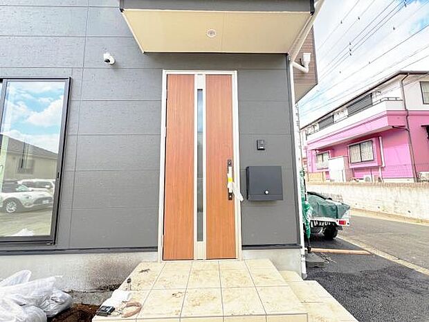 いつも気持ちよくご家族を迎えられる玄関です。