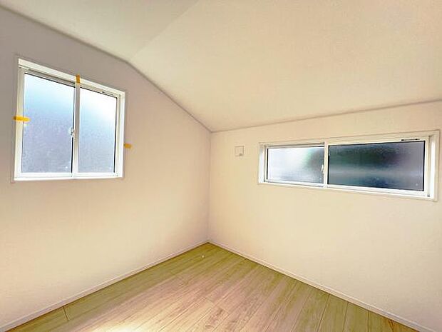 子供部屋にもちょうど良い大きさのお部屋です。